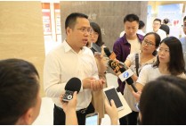 中央省市媒体采访团到访卫华感受民营经济新气象 中央省市媒体采访团到访卫华感受民营经济新气象